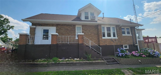 1629 Swanwick St, Chester, IL 62233 - bungalow featuring brick siding
