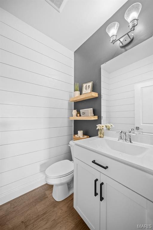 932 Colebrook Ct, Lake St Louis, MO 63367 - bathroom with vanity and wood finished floors