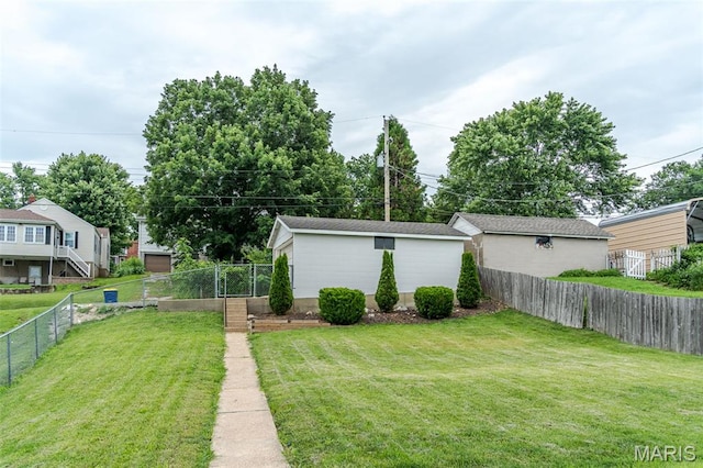 1407 E 5th St, Washington, MO 63090 - view of yard