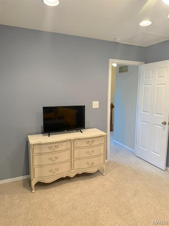 2262 Riverwood Trails Dr, Hazelwood, MO 63031