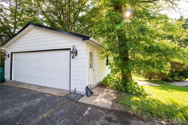 37 Joy Ave, Webster Groves, MO 63119 - view of detached garage