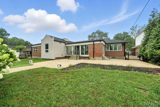 6481 Westway Rd, Saint Louis, MO 63109 - photo 30
