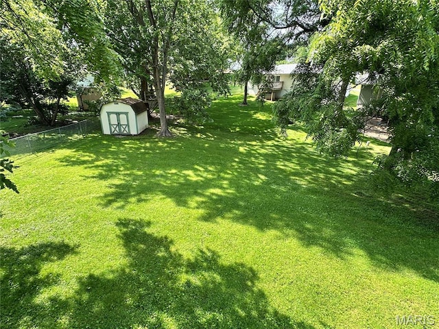 807 Corey Ct, Wentzville, MO 63385 - view of yard