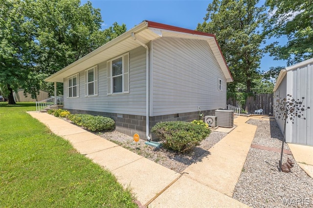 39 Rock Ridge Rd, Wappapello, MO 63966 - view of home's exterior featuring crawl space and an outdoor structure