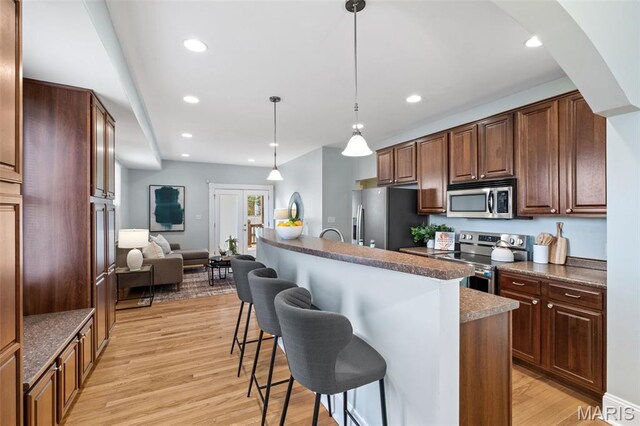 6051 Maple Ave, Saint Louis, MO 63112