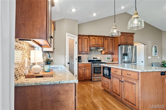 453 Whetstone Way, Jackson, MO 63755