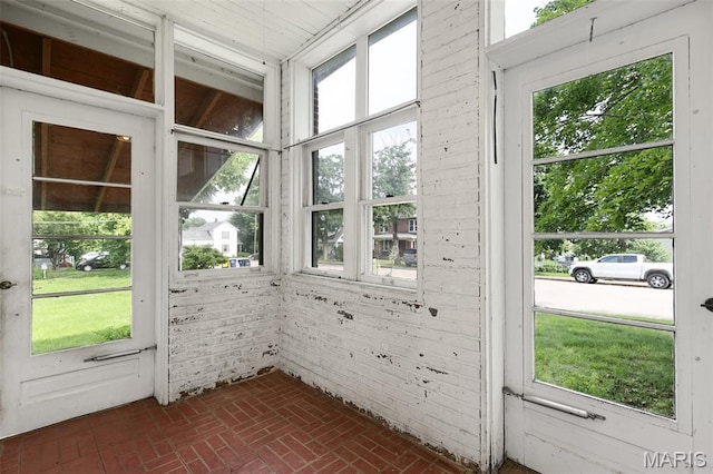 503 E State St, Union, MO 63084 - view of unfurnished sunroom