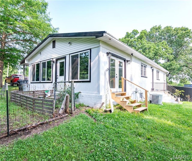 12310 State Route Hh, Rolla, MO 65401 - view of front facade featuring entry steps and central air condition unit