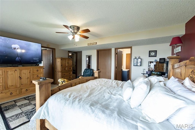 1527 Resorts Rd, Camdenton, MO 65020 - bedroom featuring a ceiling fan and a textured ceiling