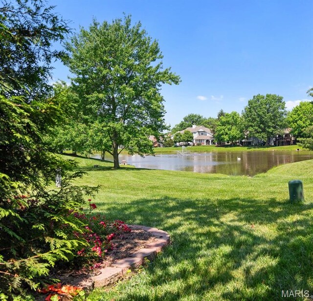 2393 Broadmont Ct, Chesterfield, MO 63017