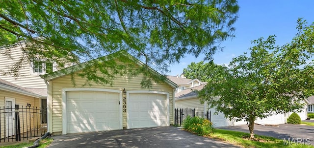 2393 Broadmont Ct, Chesterfield, MO 63017
