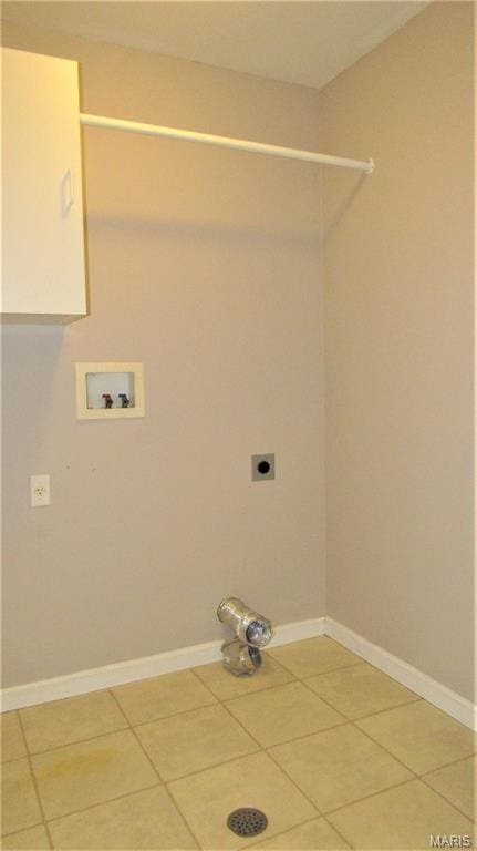 450 Benton Dr Unit J, Saint Peters, MO 63376 - laundry area featuring hookup for an electric dryer, hookup for a washing machine, and light tile patterned floors