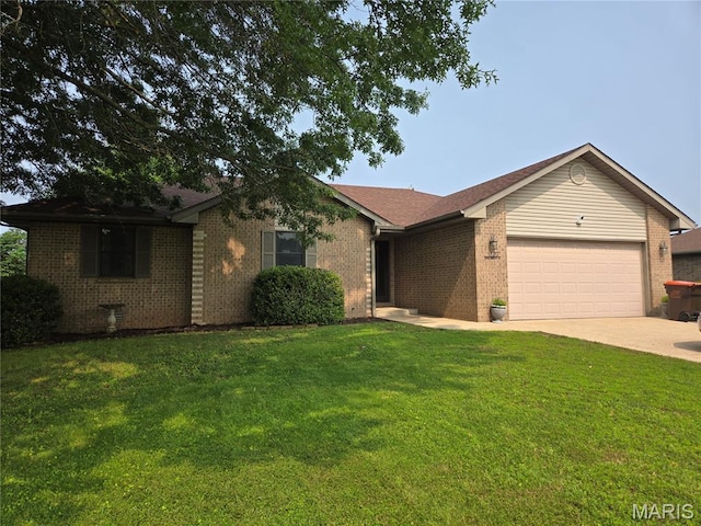 1217 Quail Valley Cir, Lebanon, MO 65536 - photo 1