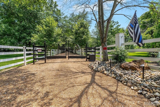 2466 State Road Ff, Eureka, MO 63025 - view of gate