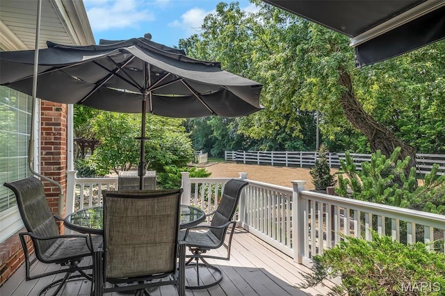 2466 State Road Ff, Eureka, MO 63025 - deck with outdoor dining space and a fenced backyard