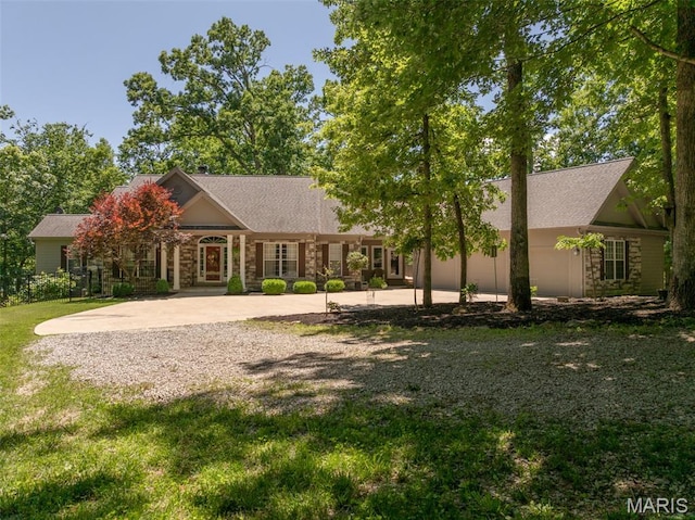 2216 N Konstanz Dr, Innsbrook, MO 63390