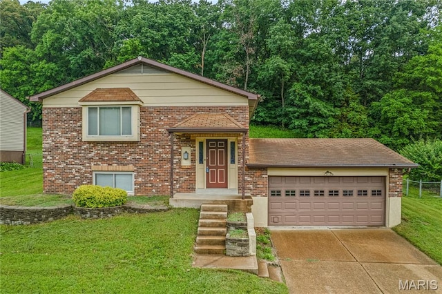 1658 Sparrow Point Ln, Fenton, MO 63026