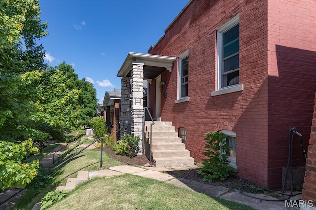 5531 Devonshire Ave, Saint Louis, MO 63109 - photo 1