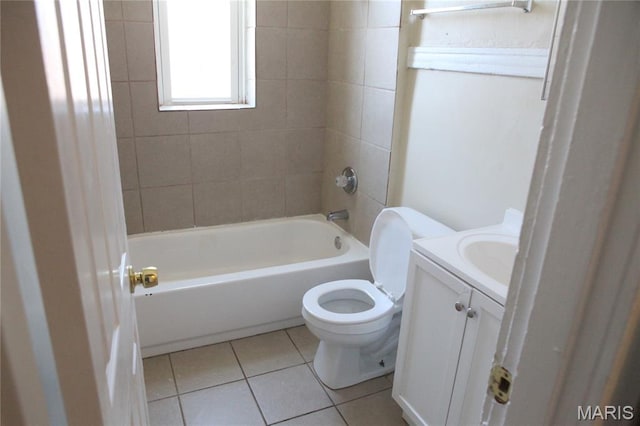 2923 Miami, Saint Louis, MO 63118 - full bathroom featuring tile patterned floors, tub / shower combination, and vanity