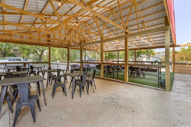201 Houser St, Park Hills, MO 63601 - sunroom with vaulted ceiling