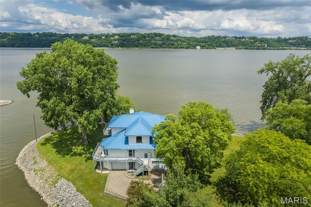 380 Yachtview Dr, West Alton, MO 63386 - aerial view of property and surrounding area with a large body of water