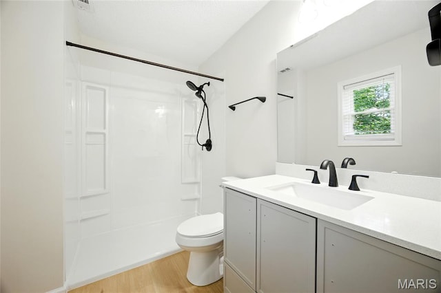 6905 Scenic View Dr, Cedar Hill, MO 63016 - full bath featuring vanity and wood finished floors