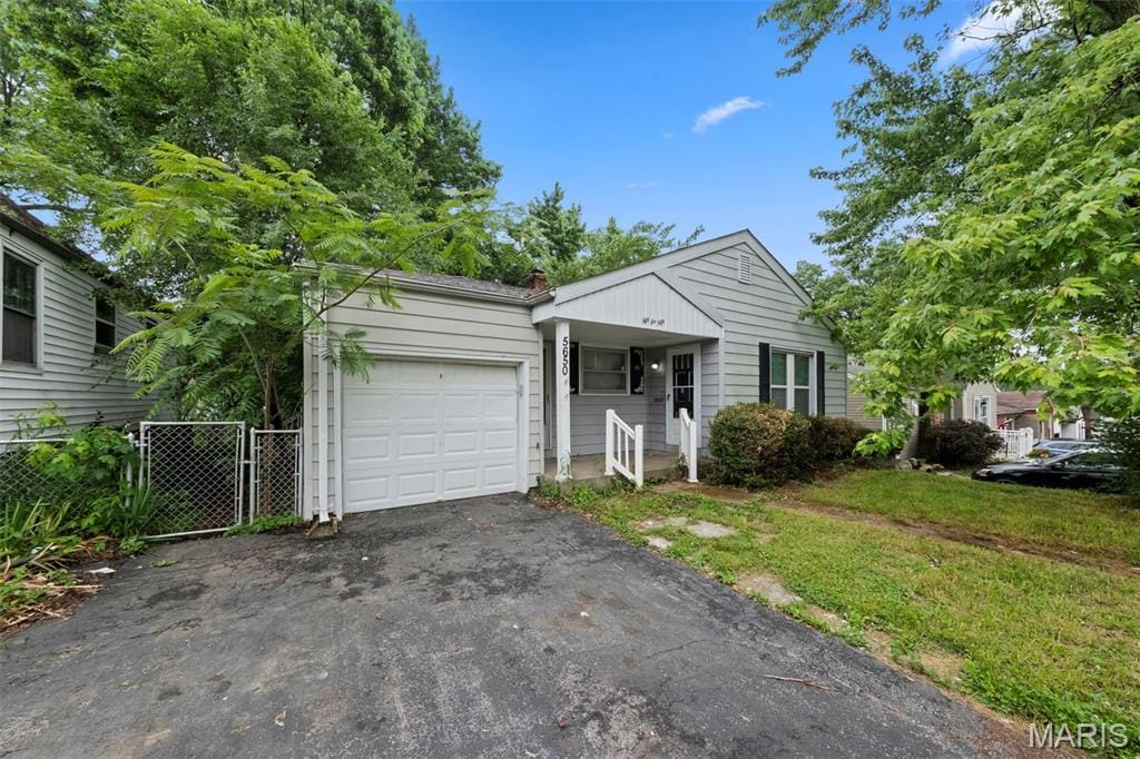 5650 Lucas And Hunt Rd, Country Club Hills, MO 63136 - photo 1