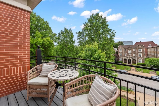 110 N Newstead Ave Unit 303, Saint Louis, MO 63108 - view of balcony