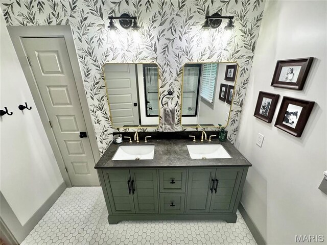 1311 W Line St, Palmyra, MO 63461 - bathroom with wallpapered walls and double vanity