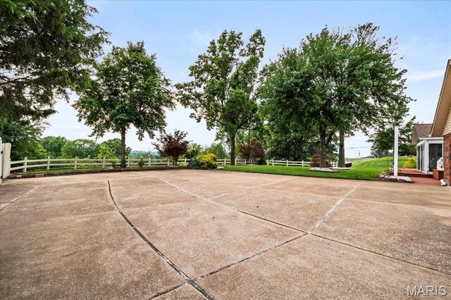 221 Tower Hill Dr, Columbia, IL 62236
