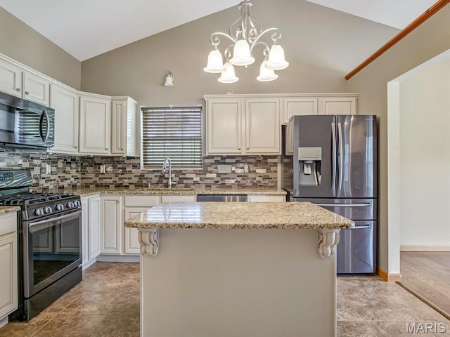 5767 Meramec Ct, Smithton, IL 62285