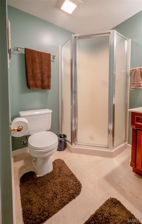 824 Legends View Dr, Eureka, MO 63025 - full bath with a stall shower and vanity