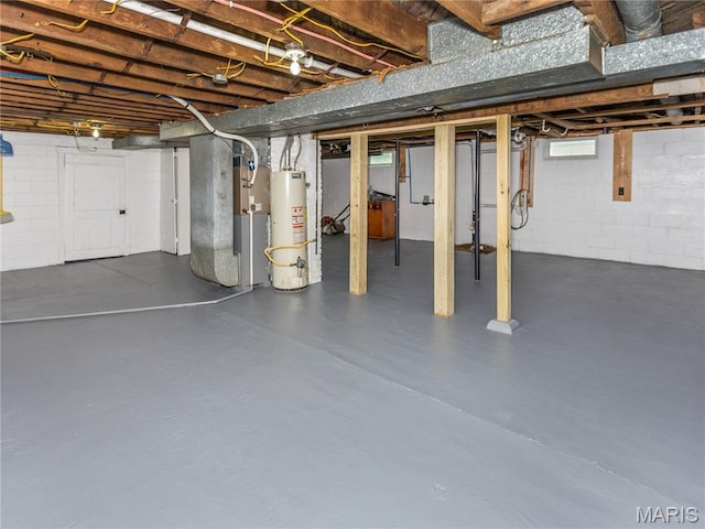 530 Poplar St, Highland, IL 62249 - unfinished basement with water heater and heating unit