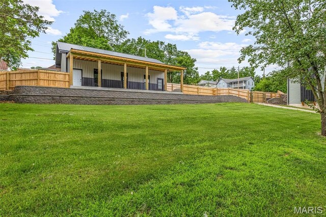422 N 2nd St, De Soto, MO 63020 - view of yard with an exterior structure and an outbuilding