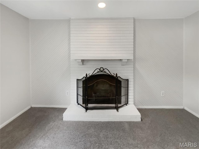 887 Totem Woods Ct, Manchester, MO 63021 - detailed view of carpet floors, a fireplace, and recessed lighting