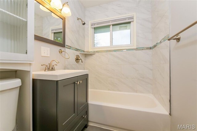 3702 E 106th Ter, Kansas City, MO 64137 - full bath featuring  shower combination and vanity