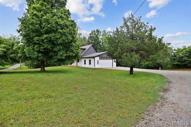 10293 Strange Rd, Potosi, MO 63664 - view of front of home with a front lawn, driveway, and an attached garage