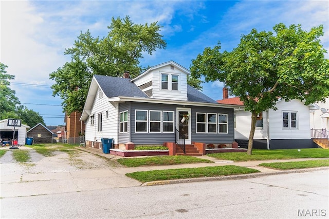 535 E Acton Ave, Wood River, IL 62095 - photo 2
