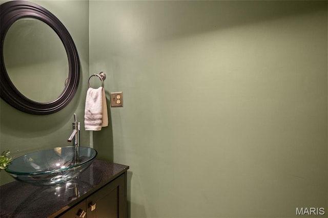 1302 S 10th, Saint Louis, MO 63104 - bathroom featuring vanity