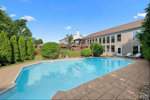 6 Wolverton Ct, Saint Charles, MO 63301 - swimming pool featuring a patio
