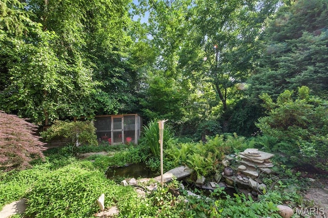 3 Cardigan Ln, Saint Louis, MO 63135 - view of yard