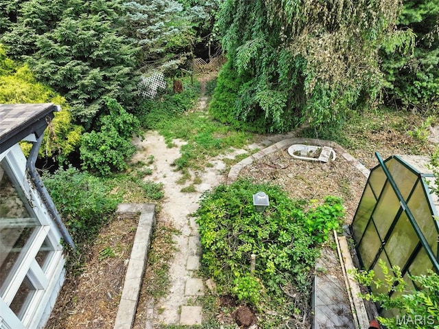 3 Cardigan Ln, Saint Louis, MO 63135 - view of yard
