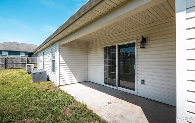 111 Brush Creek Pkwy, Saint Robert, MO 65584 - view of patio / terrace
