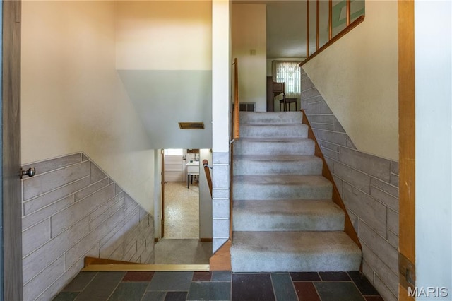 1131 Kimbel Ln, Jackson, MO 63755 - view of staircase