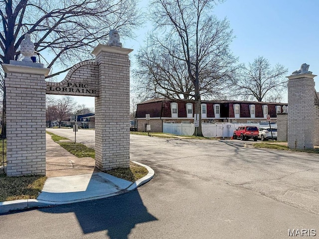 1745 Herault Pl Unit F, Saint Louis, MO 63125 - view of asphalt street featuring curbs