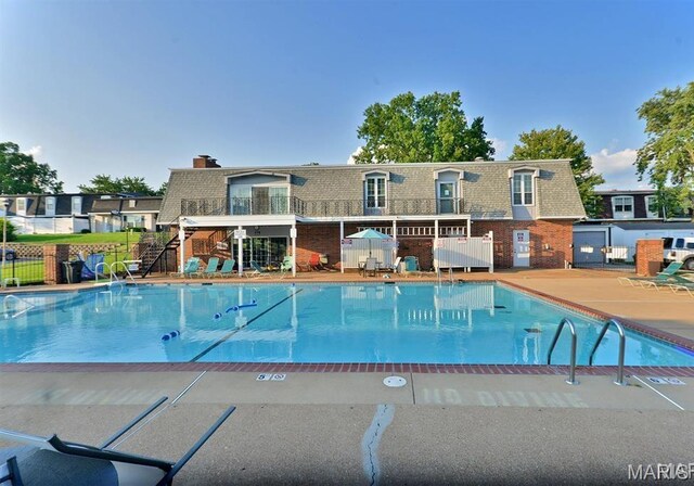 1745 Herault Pl Unit F, Saint Louis, MO 63125 - view of community pool