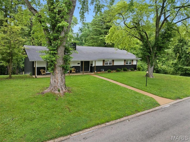 101 E Fairway Dr, Belleville, IL 62223 - ranch-style home featuring a front yard and a shingled roof