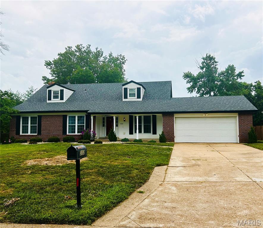 332 Meadowbrook Dr, Ballwin, MO 63011 - photo 1