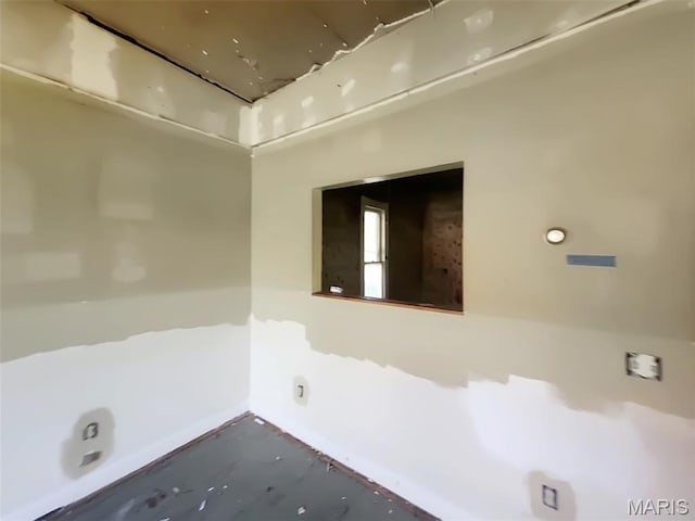 114 W Union St, Vandalia, MO 63382 - photo 4