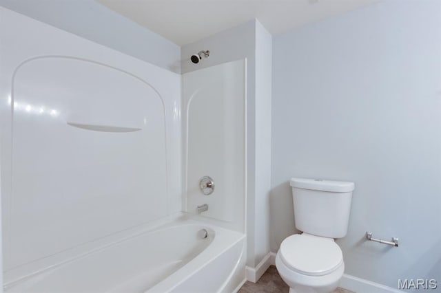 1125 Arbor Creek Dr Unit 2D, Saint Louis, MO 63122 - full bath featuring toilet and tub / shower combination